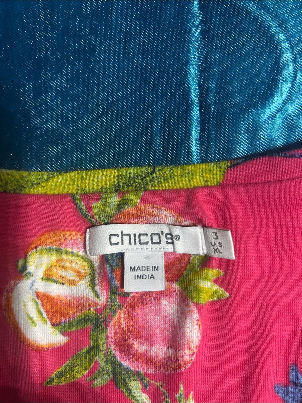 Chico's Pink Floral V-Neck Top - Picture 3 of 3